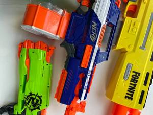 Lot of nerf guns tested all work