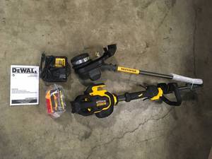 DEWALT 60V MAX Brushless Cordless Battery Powered String Trimmer Kit with (1) FLEXVOLT 3Ah Battery & Charger Customer Returns See Terms on Auction