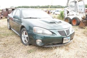 lot 9 image: 2004 Pontiac Grand Prix GT
