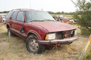 lot 14 image: 1996 Chevrolet Blazer