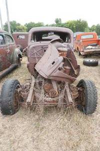 lot 54 image: antique 37 Chevrolet car with contents