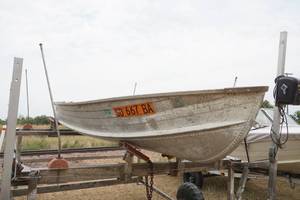 lot 66 image: StarCraft aluminum boat