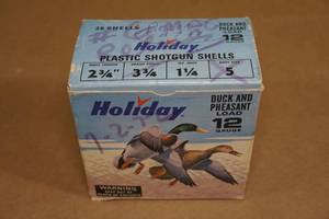 lot 131 image: 25 Reloaded 12 Gauge 2-34 7-8 Shot Shotshells