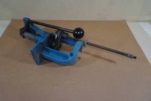 lot 135 image: Dillon Precision RL550 Reloading Press