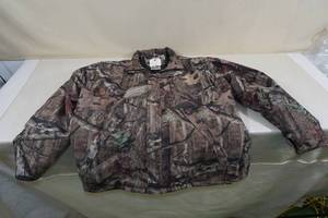 lot 179 image: 10X Insulated Camo Hunting Jacket - XL Regular