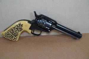 lot 4 image: 1961 Colt Frontier Scout .22 LR Single Action Revolver