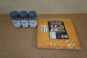 lot 6 image: Frog Bone Cajun Seafood Boil -4lb with 3 Blue Crab Bay Co. Crab Dip Blend