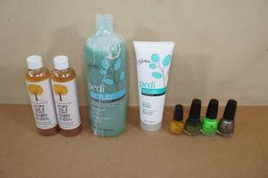 lot 38 image: Pedi Soak and Scrub with 4 China Glaze Nail Polish