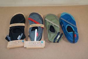 lot 68 image: 4 Pairs Fitkicks Mens Edition -Large 10-11