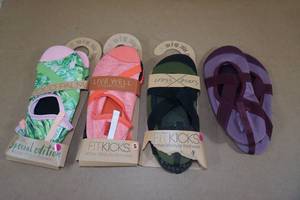 lot 71 image: 4 Pairs Fitkicks Womens -Small 5.5-6.5