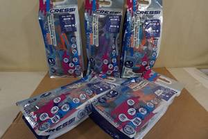lot 75 image: 5 Cressi Kids Snorkel Sets (FinsMaskSnorkel) with Travel Bag -SM