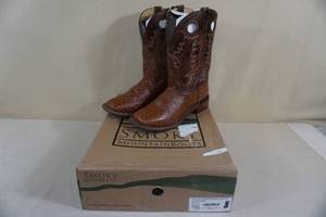 lot 110 image: Smoky Mountain Boots -Steel Shank Boys Size 9.5