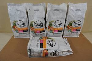 lot 116 image: 25 Lbs Nutro Adult Dog Food -Small Breed