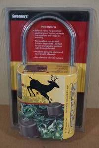 lot 145 image: Sweeneys Deer Repellent for Gardens -6 Pk