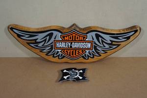 lot 201 image: Wood Harley-Davidson Sign with Belt Buckle