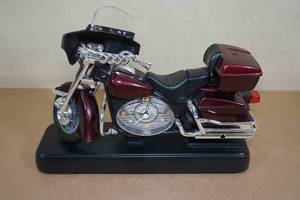 lot 205 image: Motorcycle Alarm Clock with Lights and Revving Motor Sound