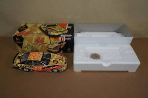 lot 228 image: 2007 Action Dale Jarrett 124 Scale Die-Cast - Kentucky DerbyUPS