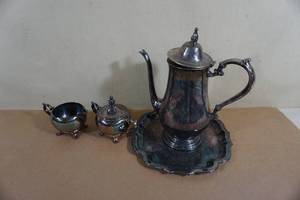 lot 250 image: Vintage Metal Tea Set with Tea Pot, Sugar Bowl, and Creamer on Serving Tray