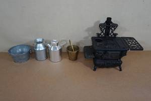 lot 252 image: Miniature Cast Iron Stove with Accessories