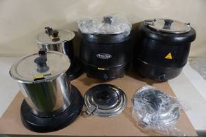lot 264 image: Commercial Soup PotsServers