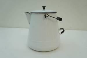 lot 2 image: vintage enamelware coffee pot