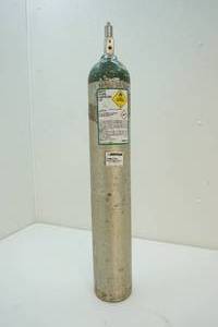 lot 13 image: medical grade oxygen tank