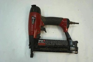 lot 33 image: Powermate air staplernailer