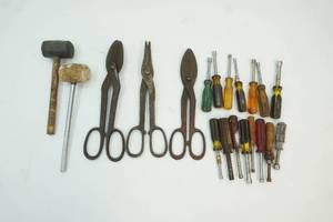 lot 117 image: mallets, metal shears and nut drivers