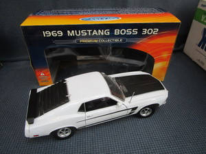Diecast 118 Car
