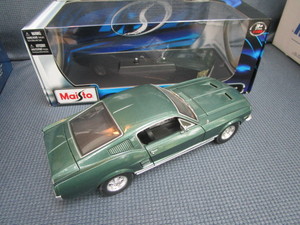 Diecast 118 Car