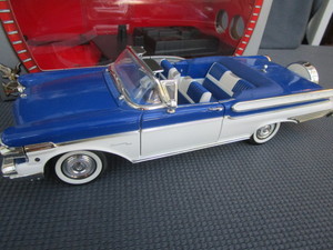 Diecast 118 Car