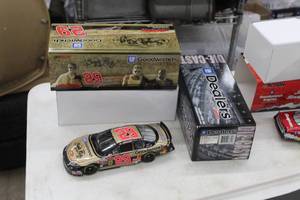 lot 877 image: Kevin Harvick #29 GM Goodwrench  Sugar Ray 2003 Chevrolet Monte Carlo Stock Car 124-Scale 1 of 8520 Limited Edition Diecast Adult Collectible  by  Action Racing Collectibles