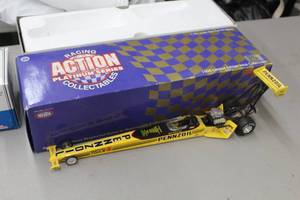 lot 860 image: Eddie Hill Pennzoil 1998 Top Fuel Dragster 124-Scale 1 of 3500 Limited Edition Diecast Adult Collectible  by  Action Racing Collectibles