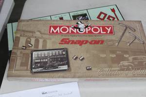 lot 823 image: Snap-on Collectors Edition Monopoly Game (in original packaging)