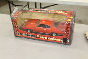 lot 930 image: 1969 Pontiac Judge GTO Coupe 118-Scale Diecast Collectible  by  Motorworks
