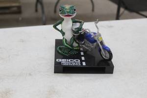 lot 934 image: Geico Motorcycle Desk Business Card DispenserHolder