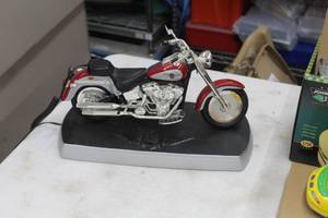 lot 937 image: King America Harley-Davidson Fat Boy Hearing Aid Compatible Phone