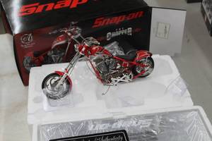 lot 940 image: Snap-on Orange County Choppers Chopper 110-Scale Diecast Replica Motorcycle  by  Racing Champions