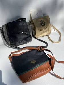 lot 13 image: Used Purse (blackgray), Purse (gold)