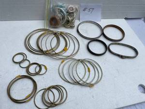 lot 57 image: Assorted Metal Craft Rings