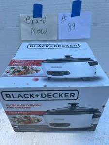 lot 89 image: NEW Black & Decker 6-Cup Rice Cooker & Steamer. Cooks Rice & Vegetables At The Same Time