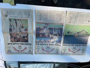lot 122 image: The Play Offs Pioneer Press Twins V Blue Jays 10281987 High Lights, (Paper Yellowing)
