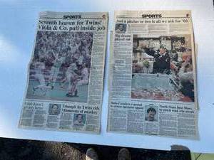 lot 123 image: World Series St Paul Pioneer Press 10261987 & 10281987 High Lights From Games. (Paper Yellowing)