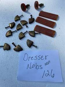 lot 126 image: Vintage Melmac Dresser Knobs