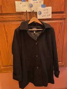 lot 147 image: Wool Coat Size 1X. 3-Button & Hood