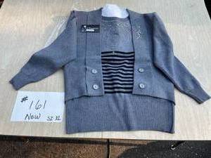 lot 161 image: NEW Grey Sweater With Tags With Rhinestones, Size XL By T-C Fashion