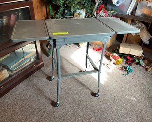 lot 142 image: Metal Table
