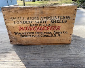 lot 69 image: Antique Ammo Box