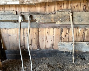 lot 32 image: Antique Scythes