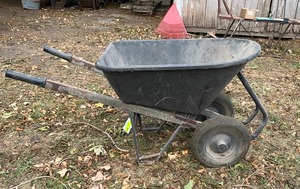 lot 7 image: Wheel Barrow